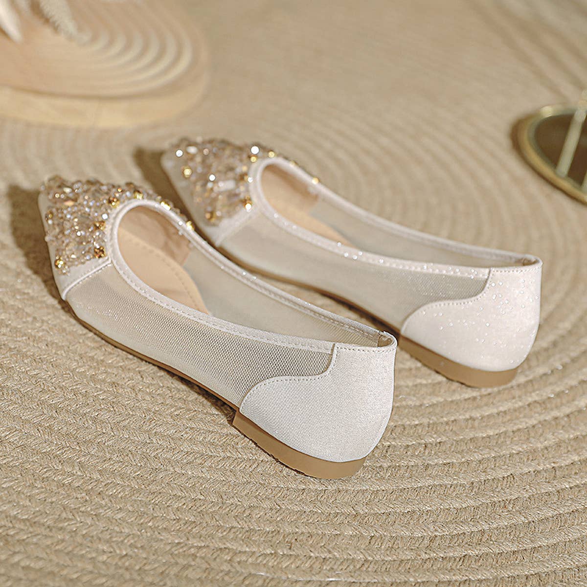 LIGHT RHINESTONE POINTED TOE FLATS_CWSHS0705