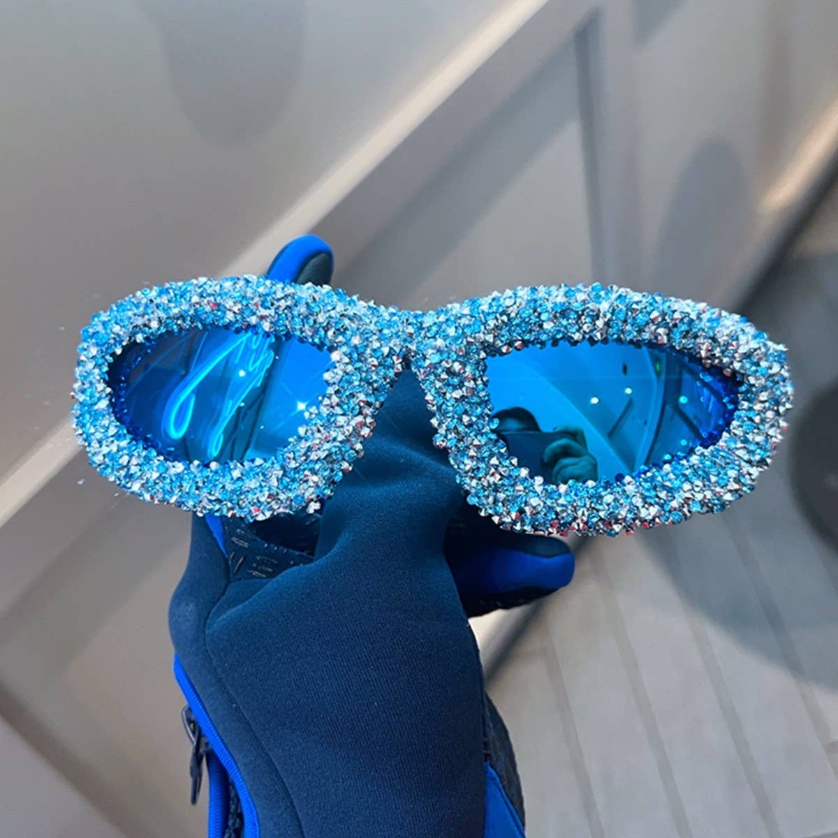 SPORTY CAT EYE DIAMOND SUNGLASSES_CWASG0803