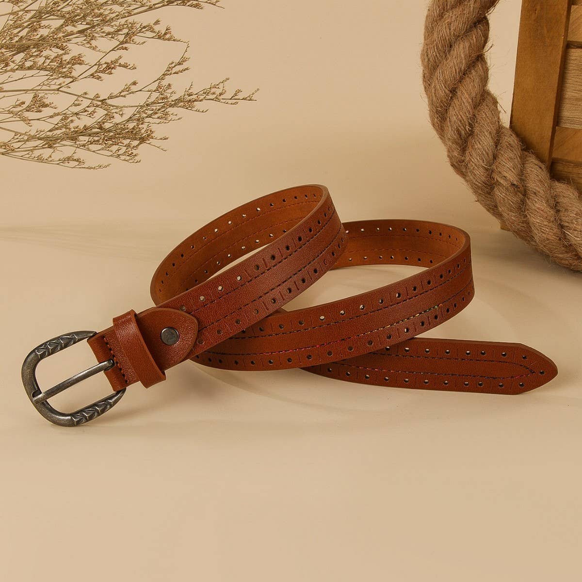 BELTS FOR COMMUTING FASHION TRENDS_CWMM3948