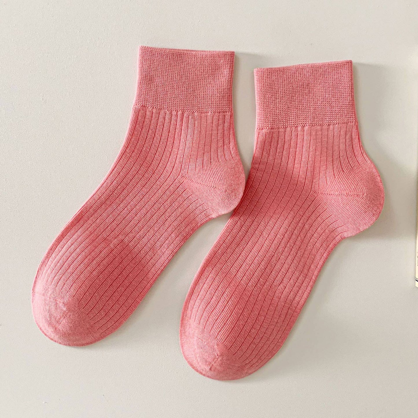 SIMPLE STYLE SOLID COTTON CREW SOCKS FOR WOMENS_CWMS1373