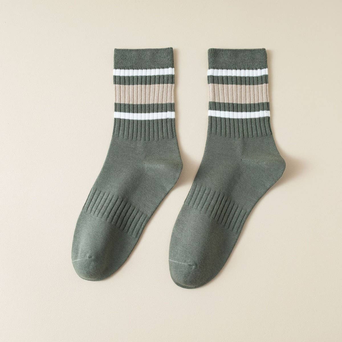NEW VERSATILE STRIPED SPORTS COTTON MID CALF SOCKS_CWMS1354
