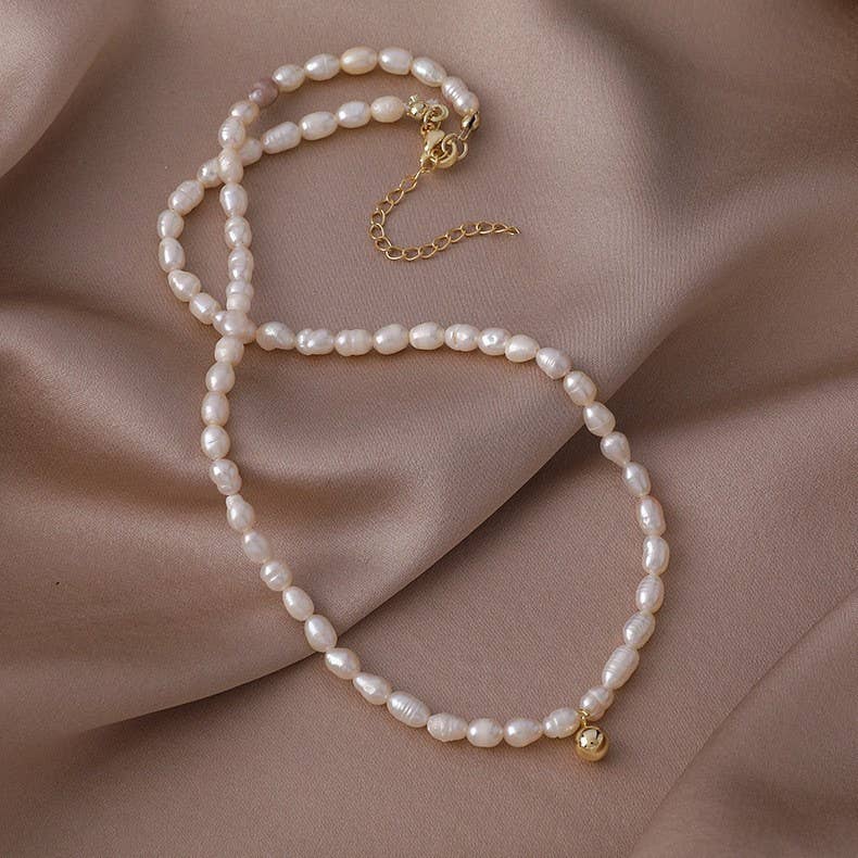 Baroque irregular retro freshwater pearl necklace