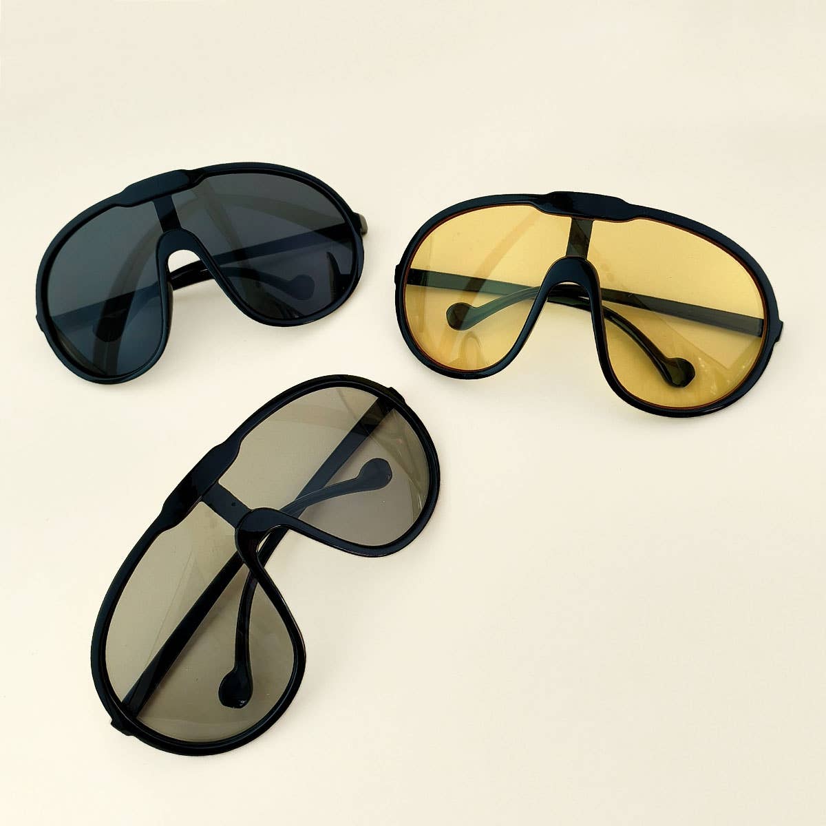 OVERSIZED FRAME ONE-PIECE SUNGLASSES UNISEX_CWASG0282
