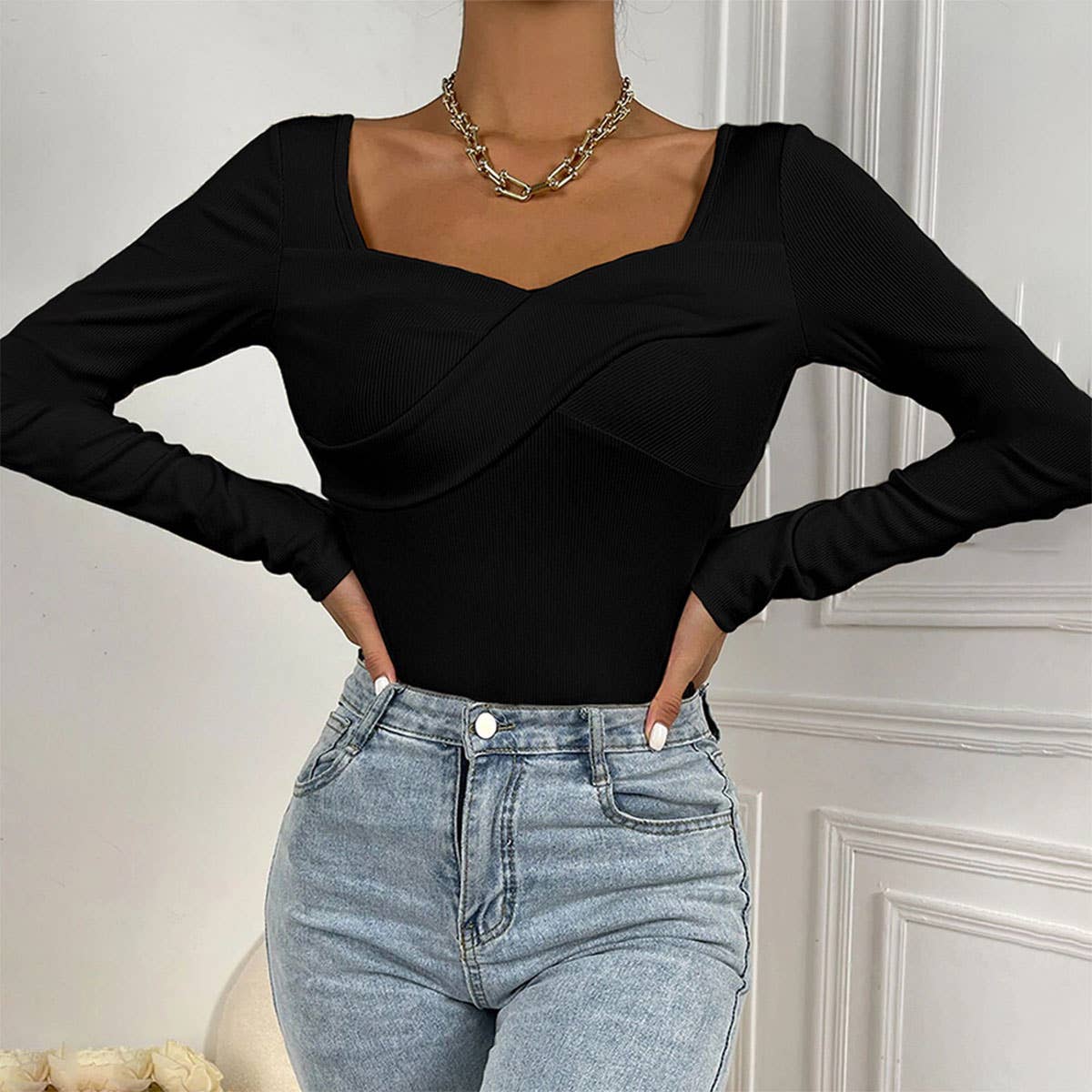 SLIM-FIT WAIST NECK KNITTED LONG SLEEVE T-SHIRT