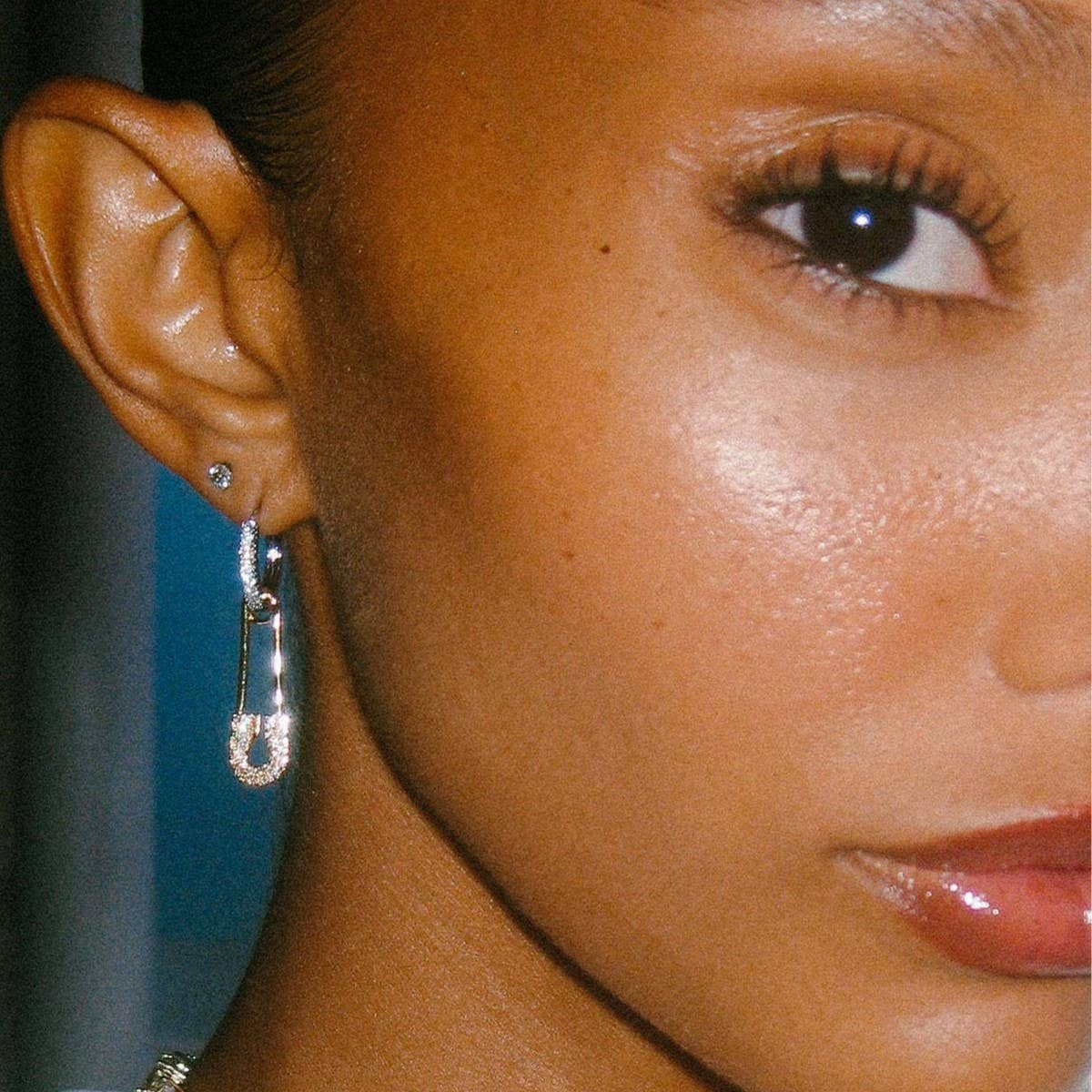 Fashionable Design Paperclip Zirconia Earrings