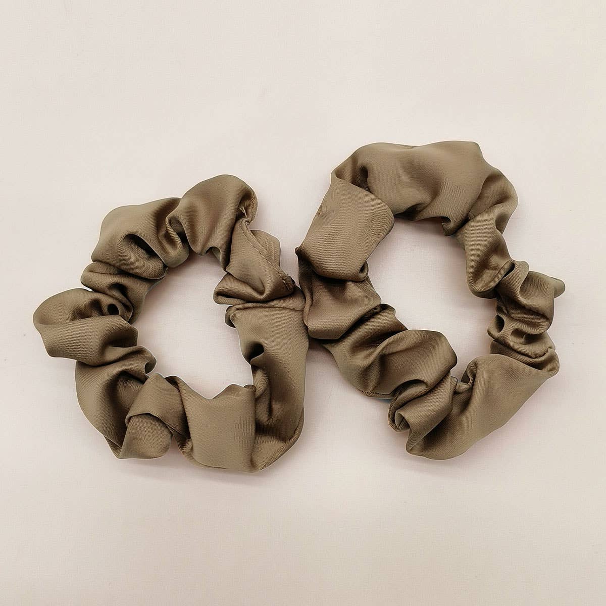 8PCS/BOX SATIN SCRUNCHIES FOR FALL HAIR ACCESSORIE_CWAHA0405