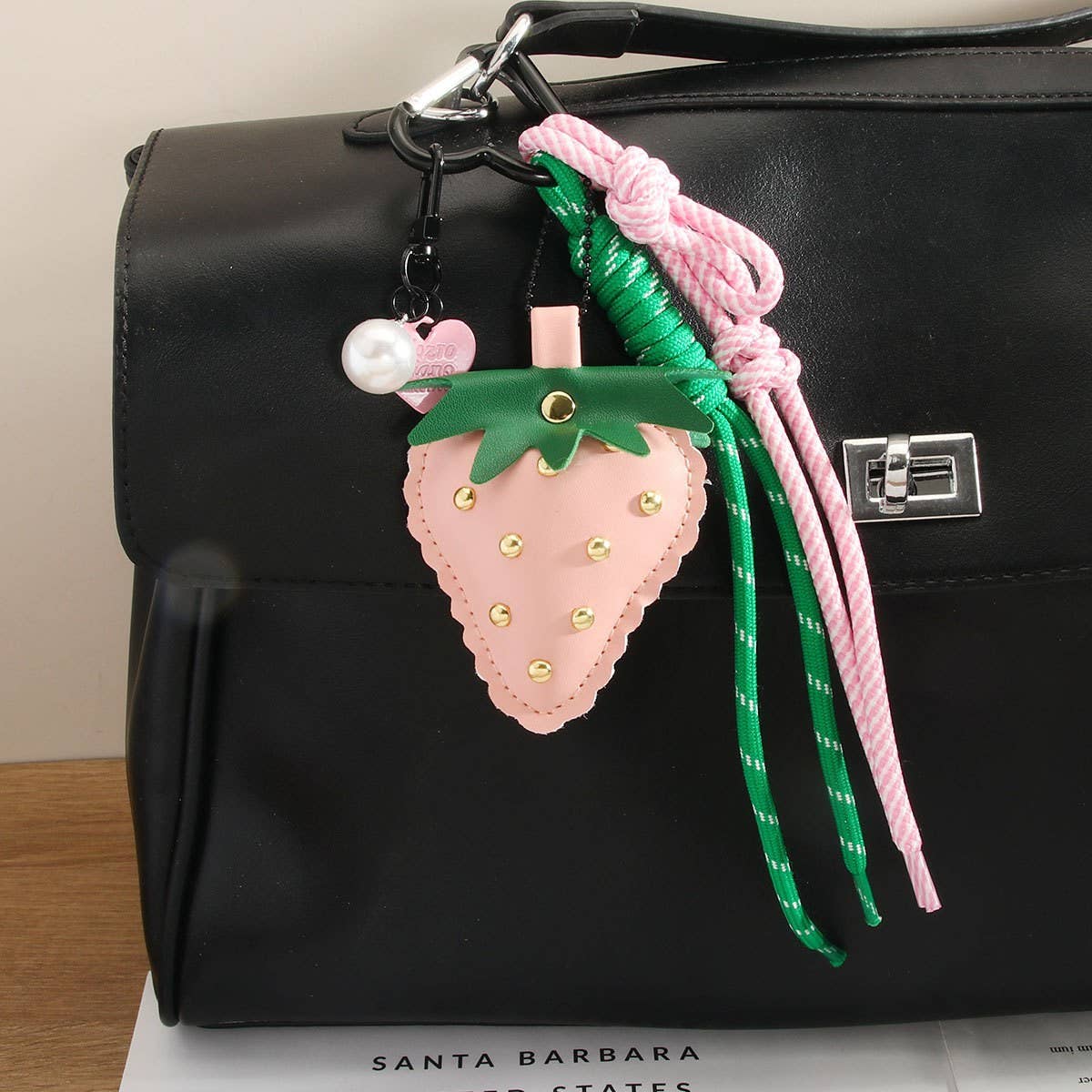 Strawberry Keychain ??Leather Heart Bag Pendant_CWMM7569