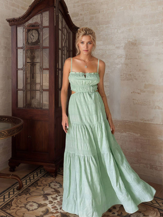 Literary, retro and sexy backless halter dress