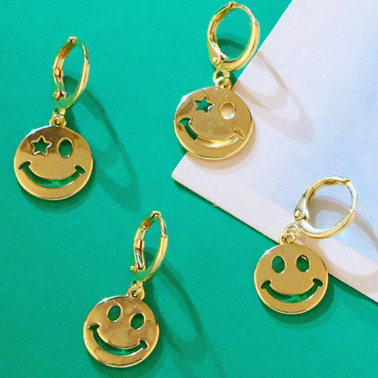 GOLD PLATED SMILEY EXPRESSION PENDANT EARRINGS
