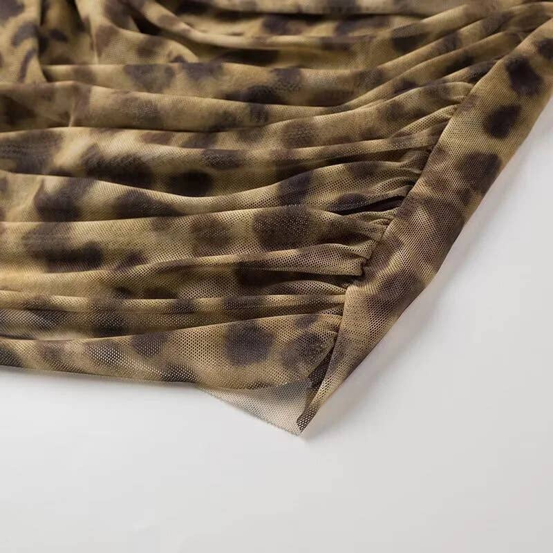 Leopard print off-the-neck and strapless top