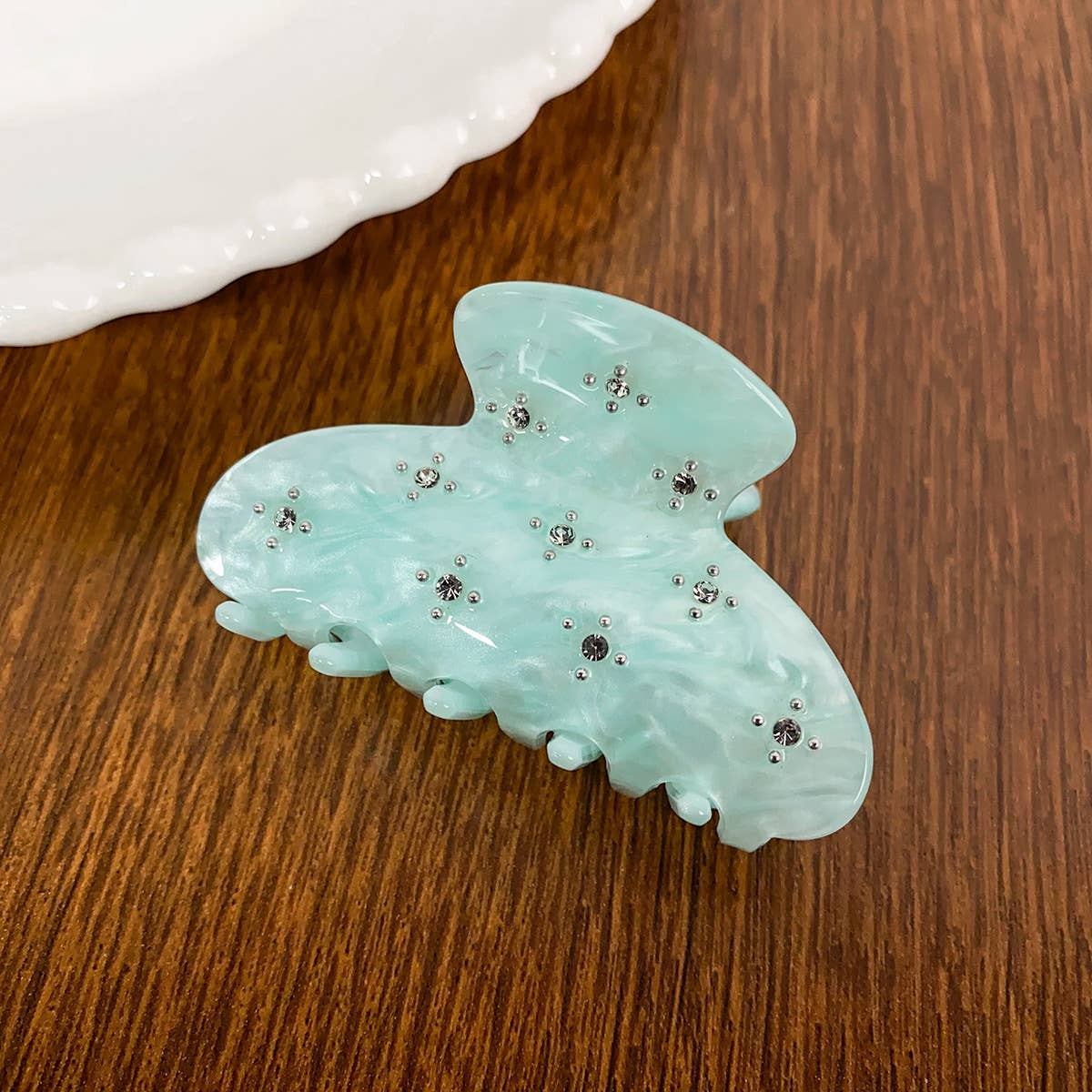 Diamond-encrusted high-end floral acrylic gripper