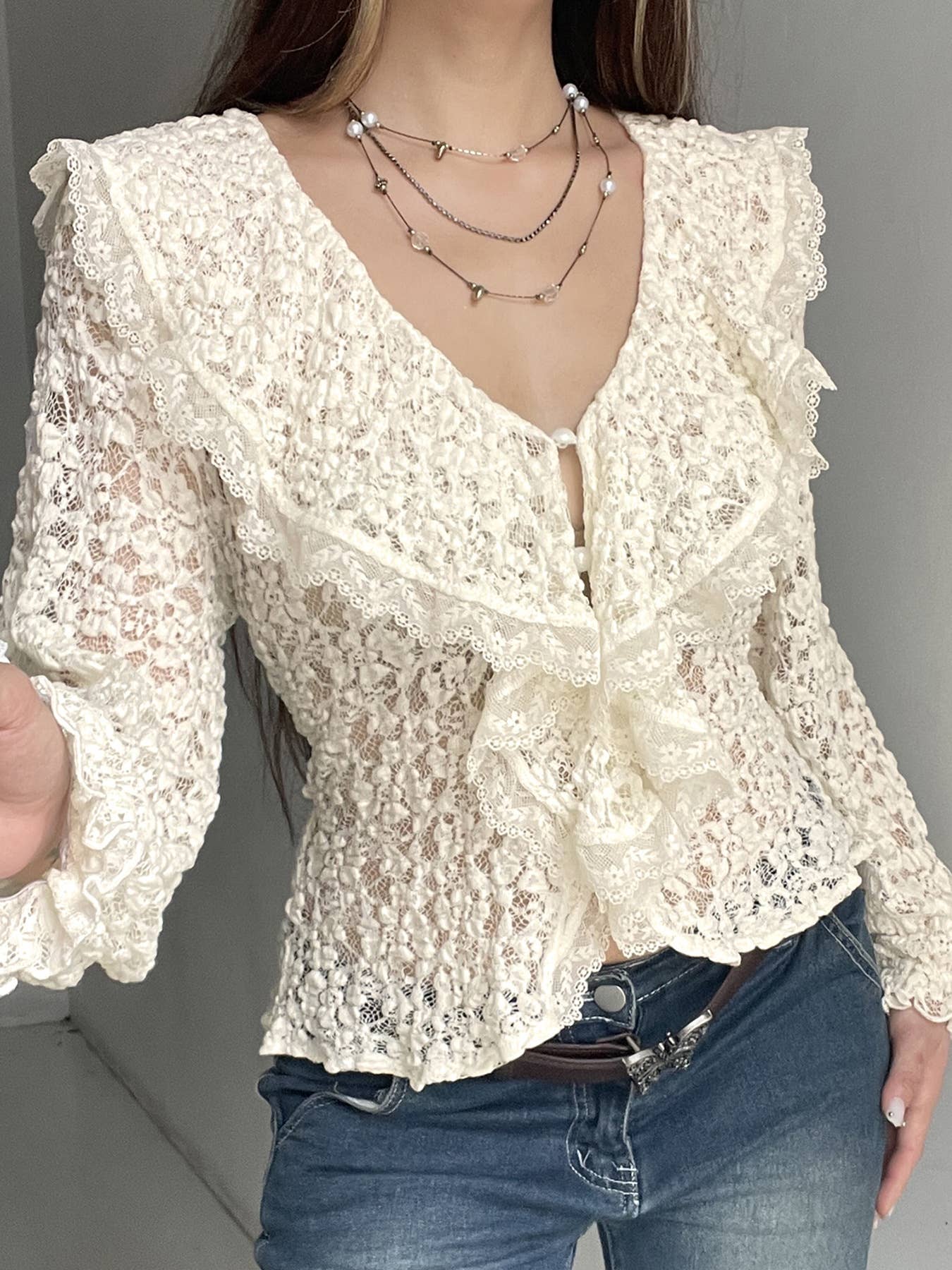 Translucent falbala hubble-bubble sleeve blouse