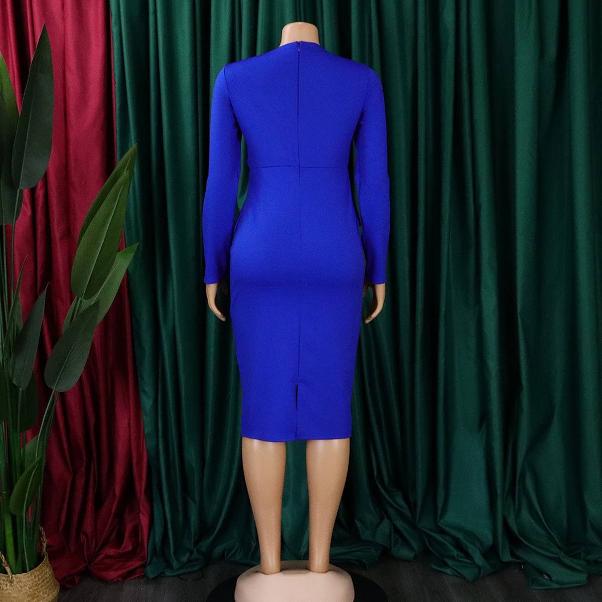 SOLID COLOR HIP-WRAPPED PLUS SIZE RUFFLED DRESS_CWDMD3705