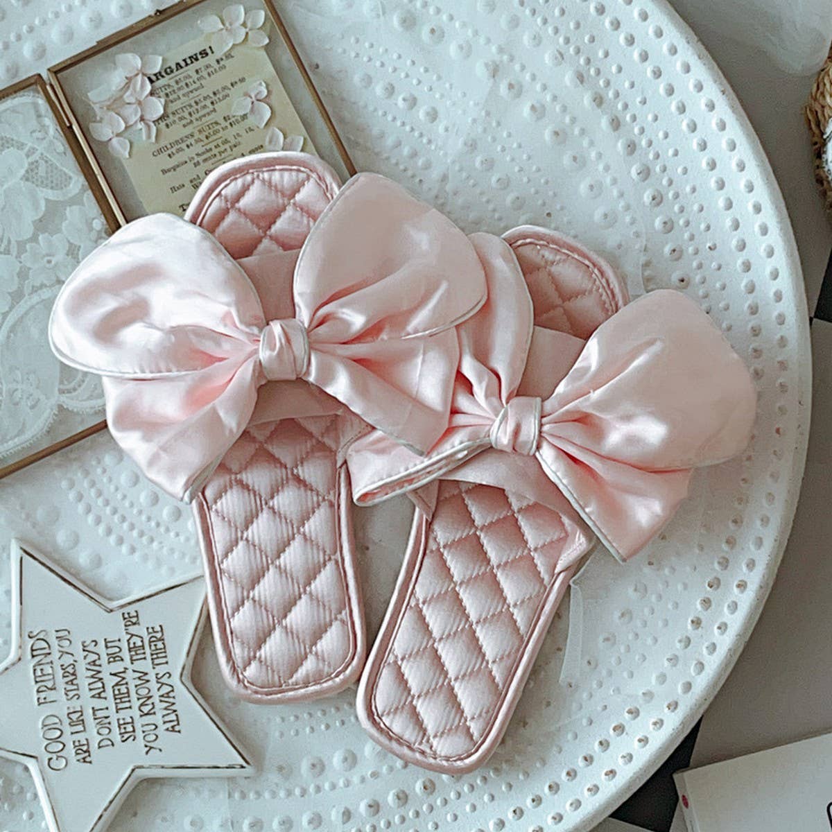 WOMEN'S LARGE BOW DRESSING GOWN SLIPPERS