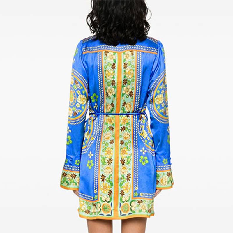 Stylish lace-up dress with vintage lapel print