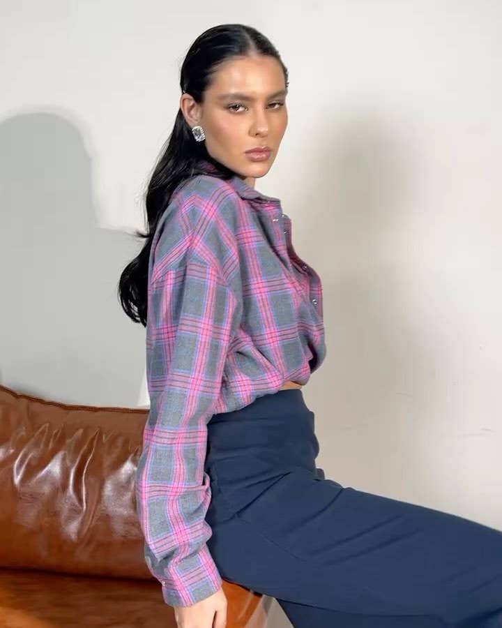 VINTAGE LOOK WITH LAPEL BAGGY PLAID SHIRT