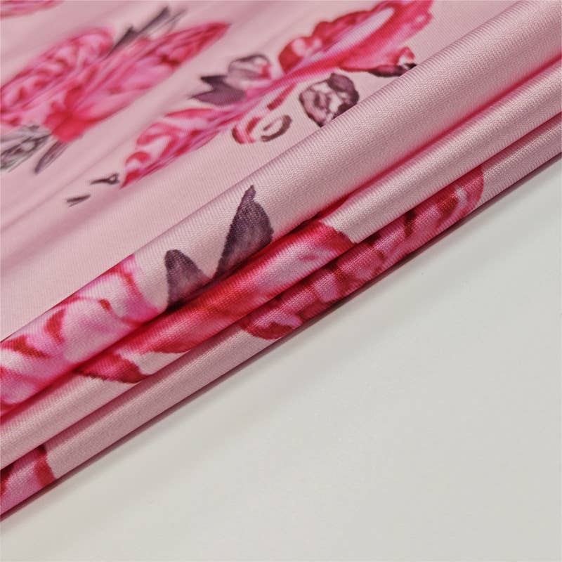 Printed halter dress that covers the buttocks