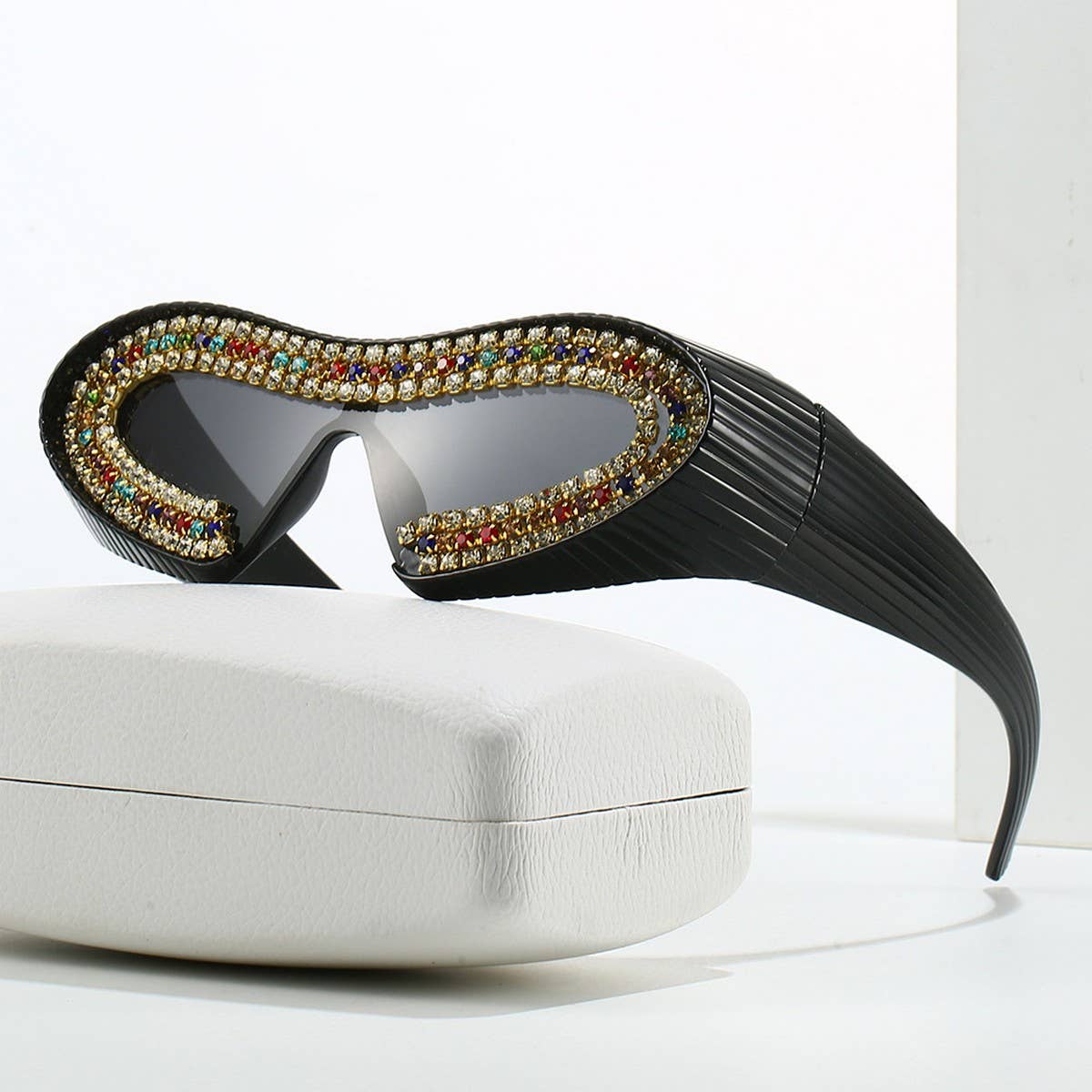 FUTURISTIC SMALL FRAME ONE-PIECE SUNGLASSES