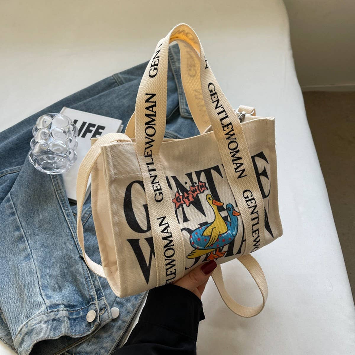 CASUAL PRINTED LETTER CANVAS BAG_CWAB2674