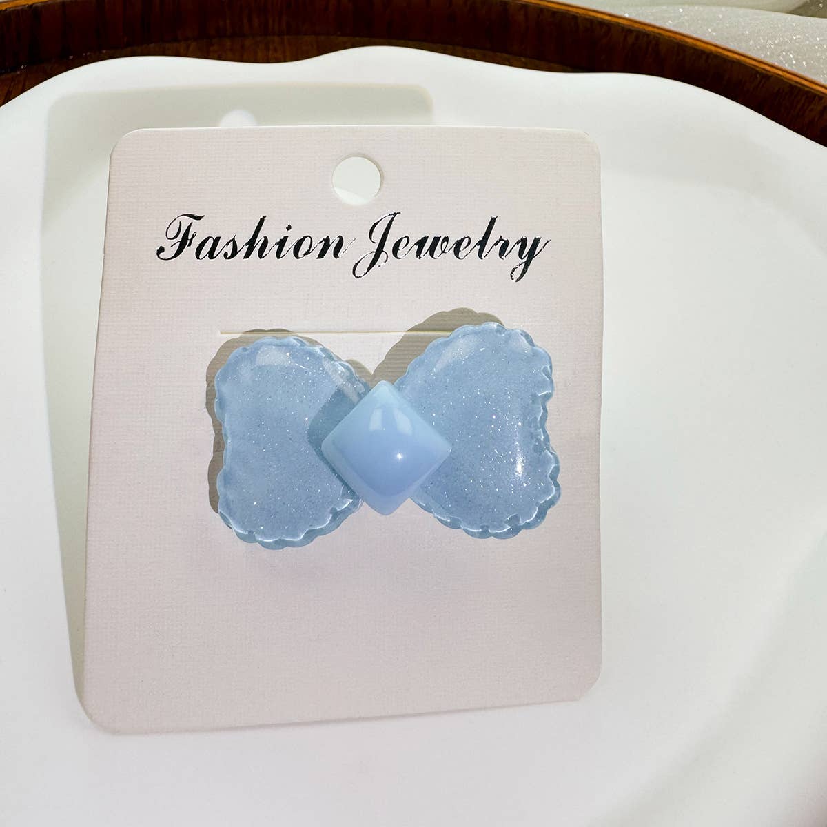 Colorful ice-permeable bow square hairpin