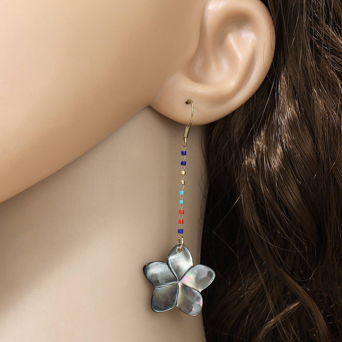 FASHIONABLE TEARDROP-SHAPED SHELL METAL EARRINGS