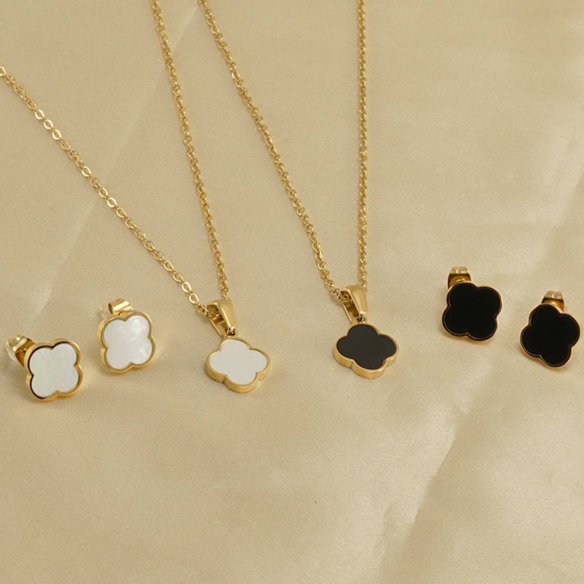 FOUR LEAF CLOVER SHELL EARRINGS NECKLACE SET