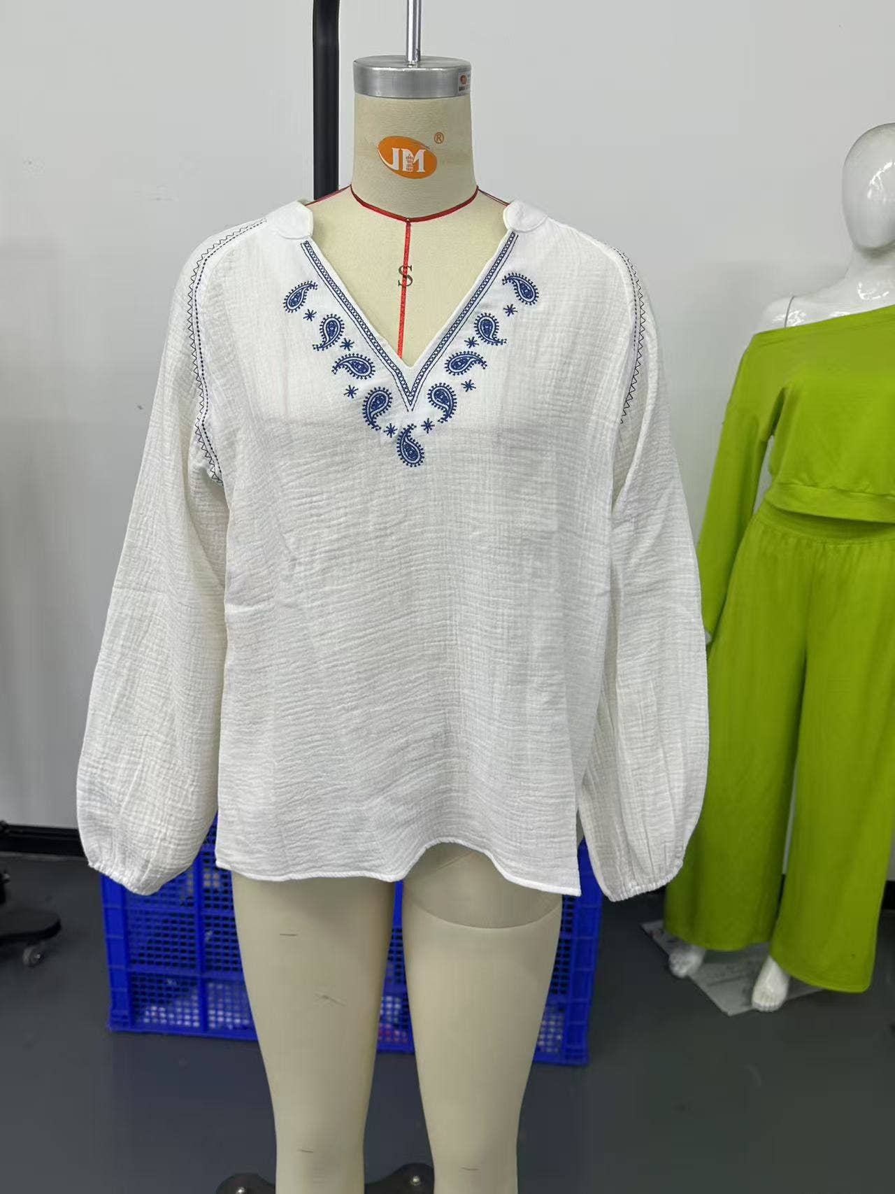 Ethnic-style V-neck embroidered pure cotton top