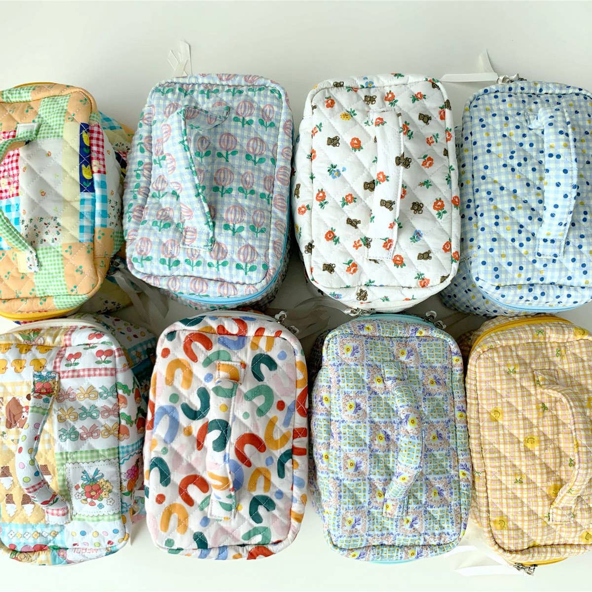 SIMPLE AND LOVELY CANVAS COSMETIC BAG_CWAB1041