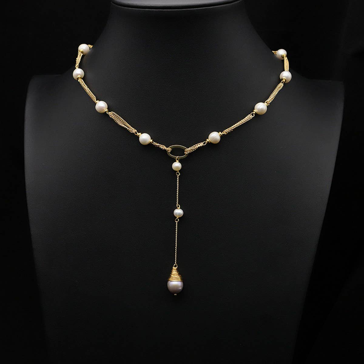 WOMEN'S NATURAL FRESHWATER PEARL NECKLACE