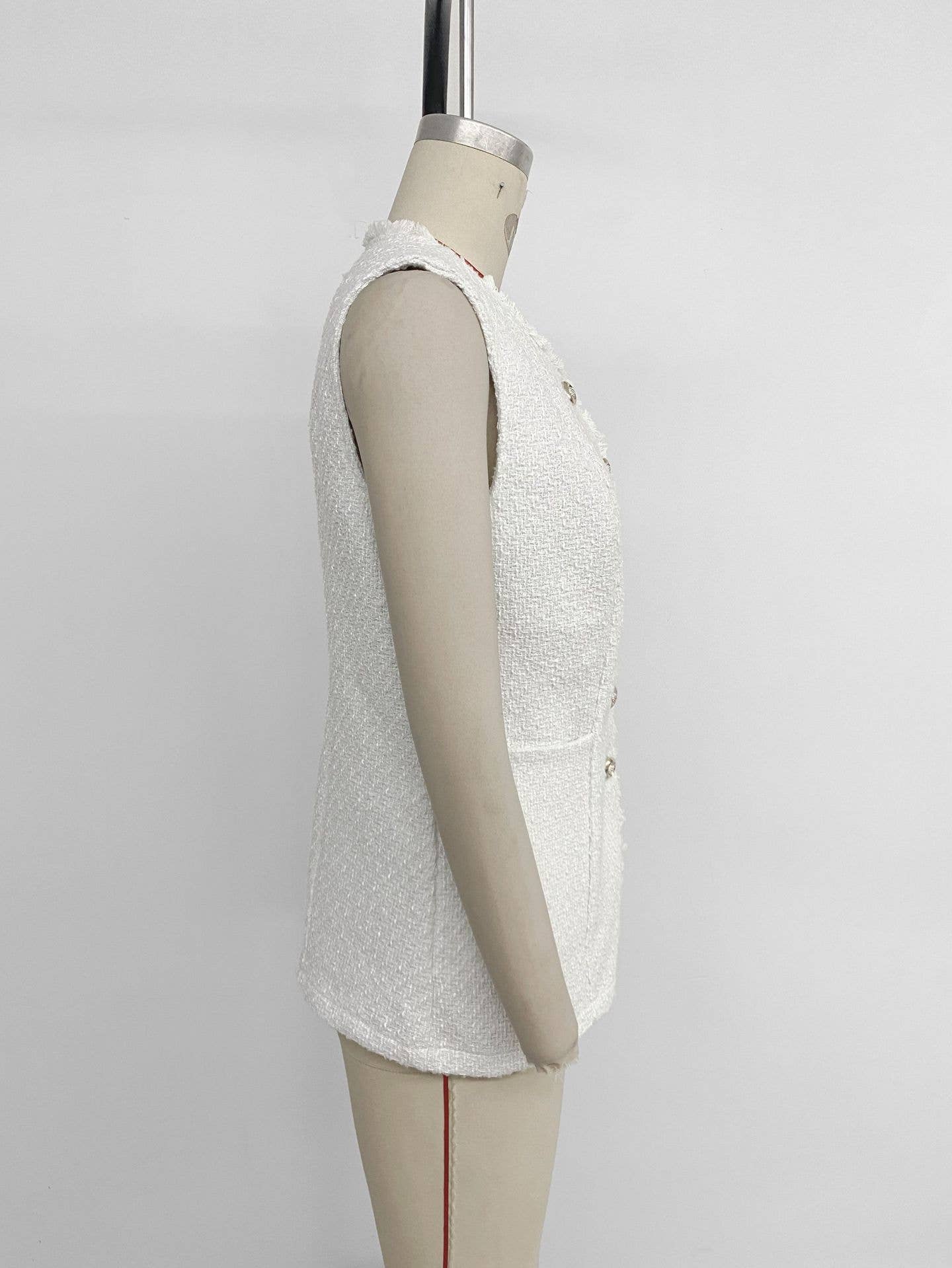 Solid-colored, elegant cardigan vest