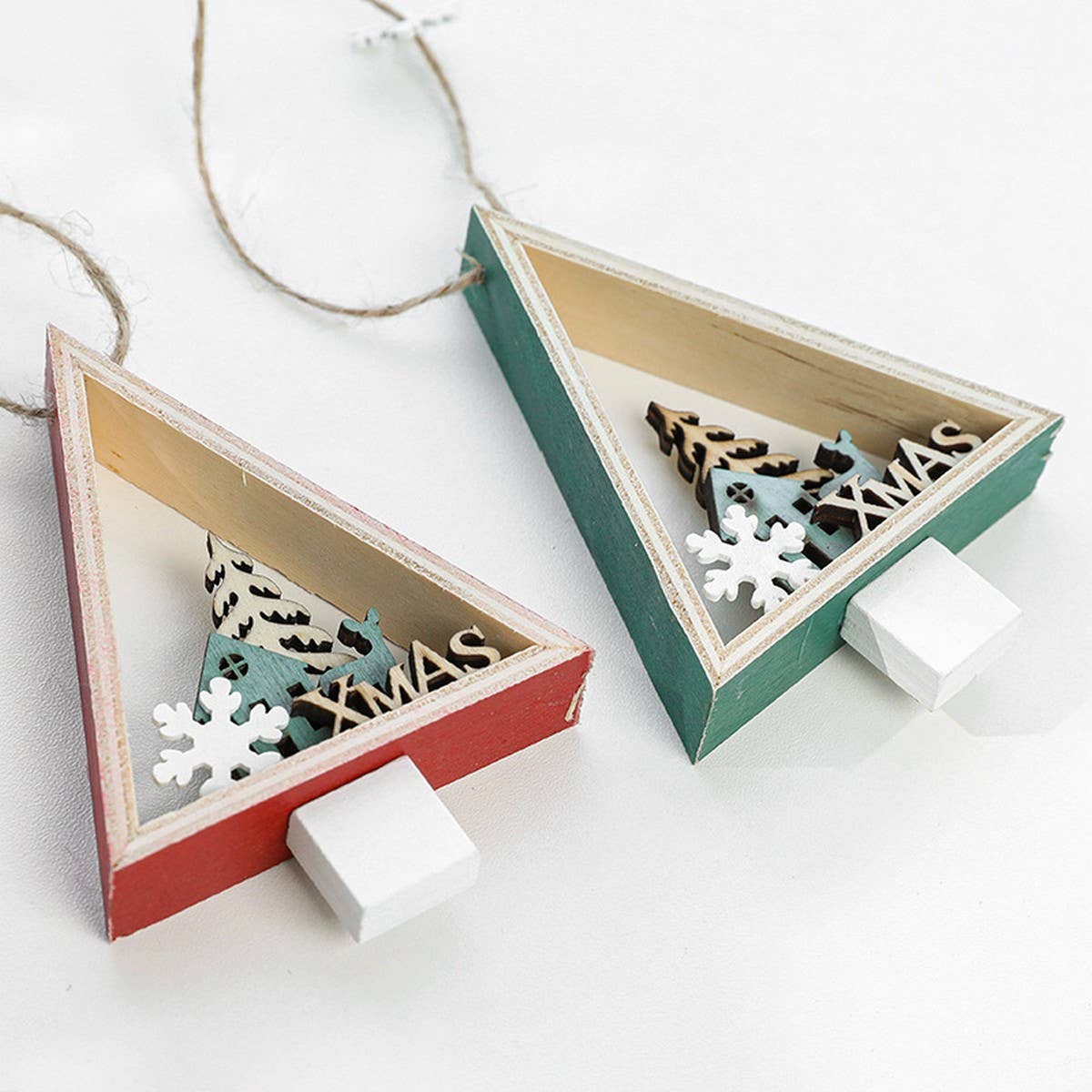 Wooden Red Green Triangle Xmas Tree Ornament Decor_CWMM9785