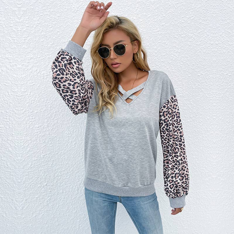 LEOPARD PRINT LONG SLEEVE T-SHIRT WITH A BASE
