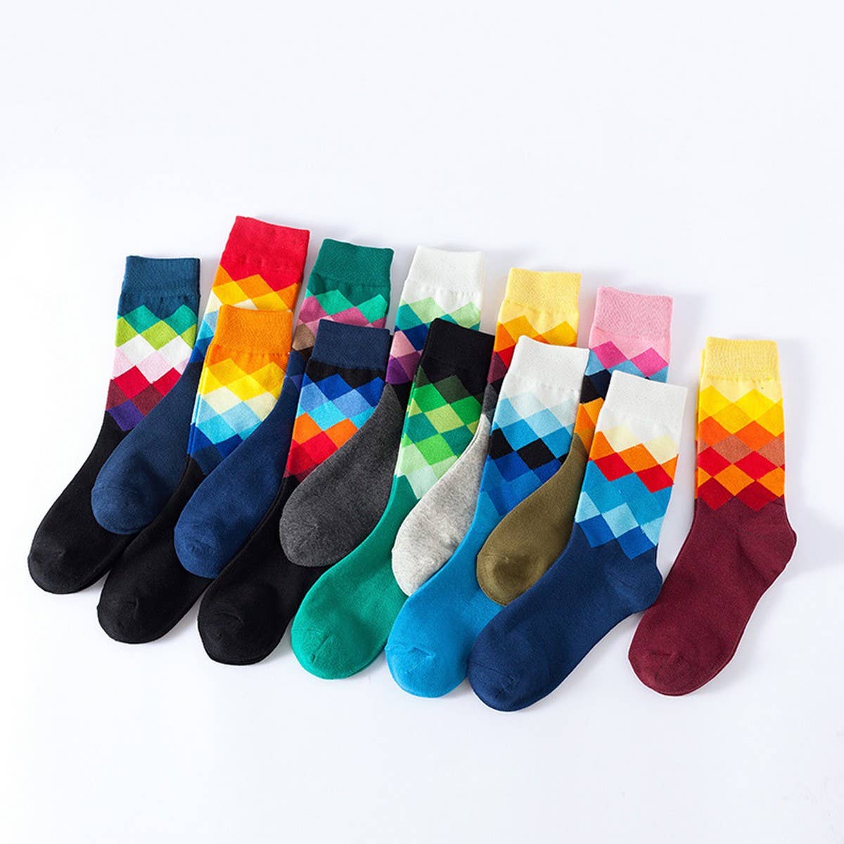 EUROPEAN AND AMERICAN DIAMOND PATTERN SOCKS_CWMS1017