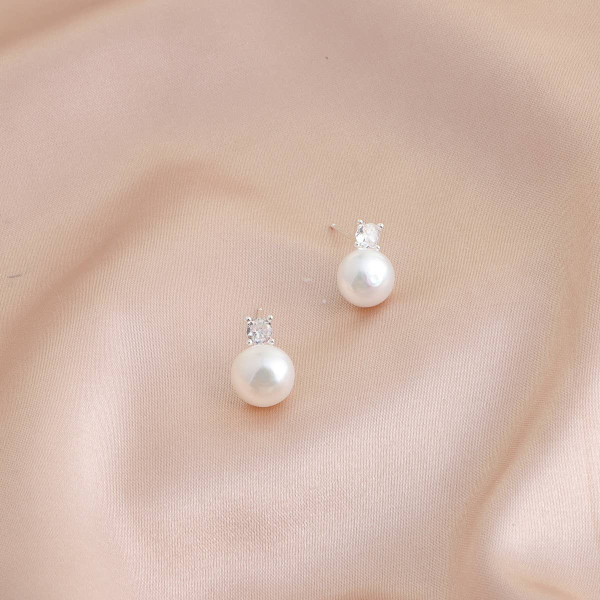 Light luxury freshwater Baroque pearl earrings