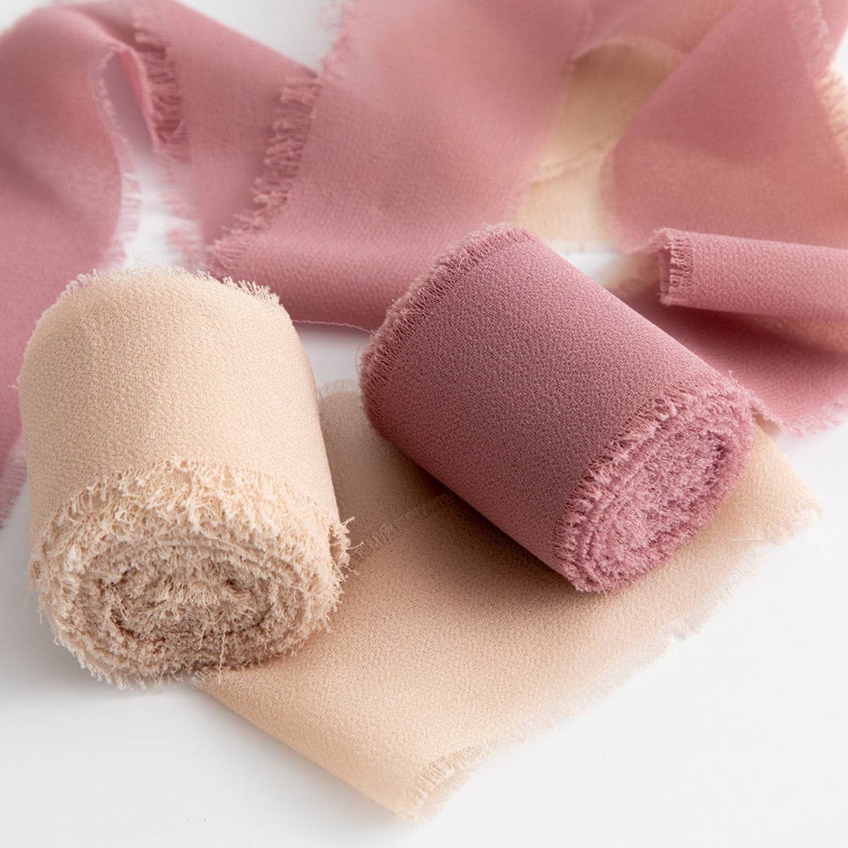 HAND-TORN RAW EDGE CHIFFON RIBBON SNOW YARN