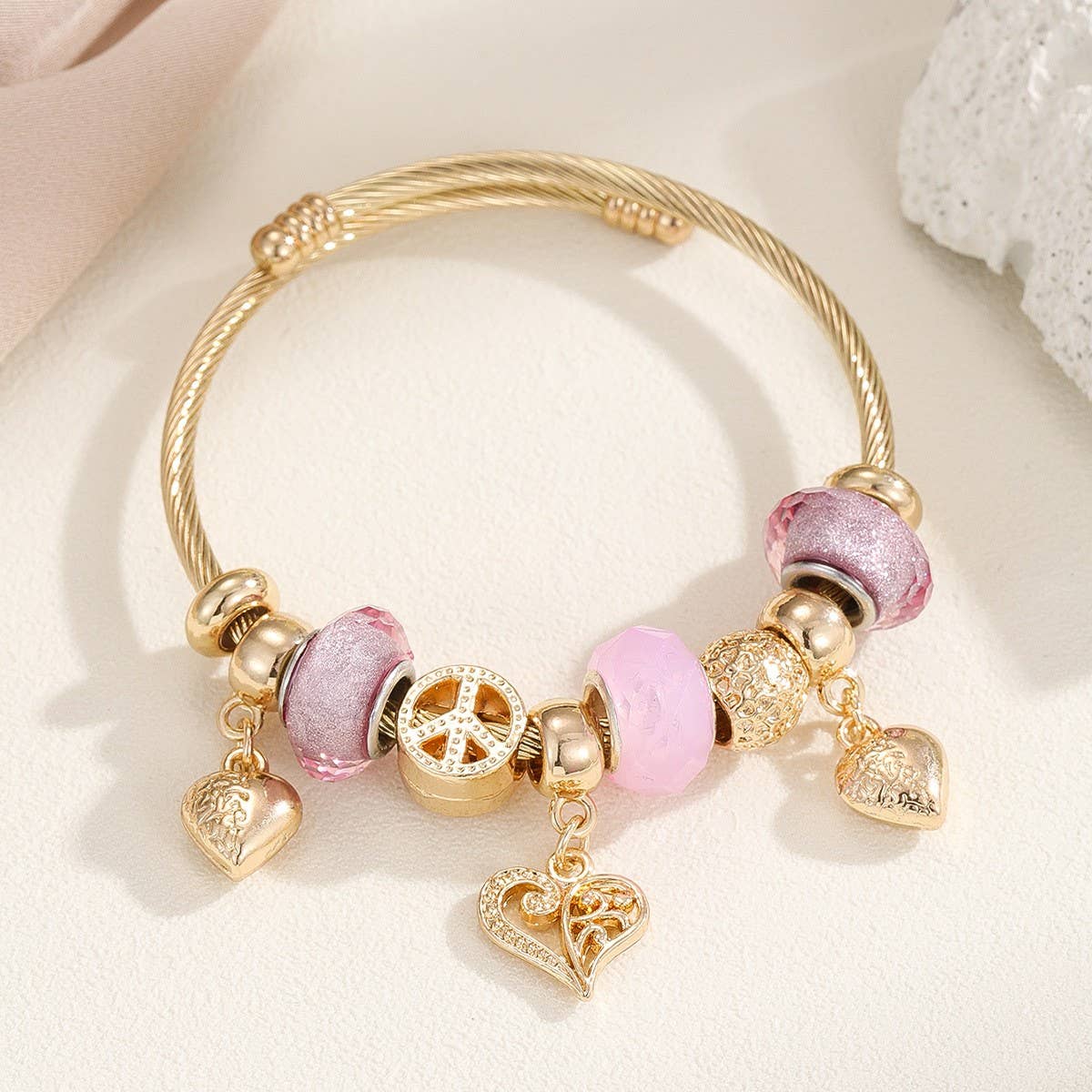 Trendy Beaded Bracelet with Bear Swan Heart