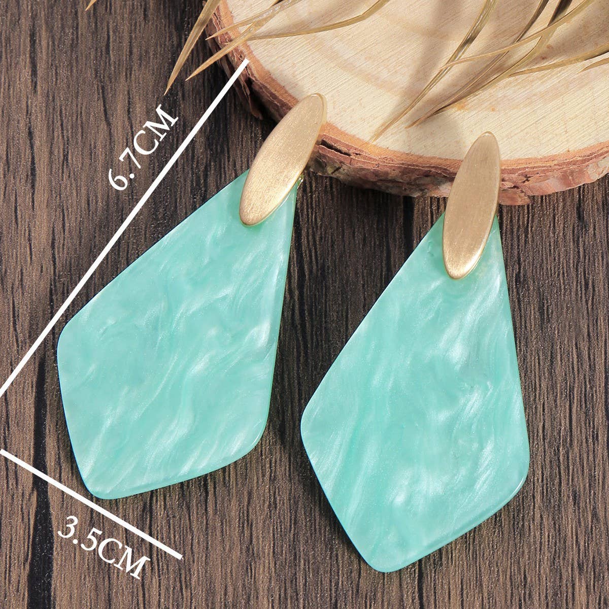 NEW HIGH-END AND VERSATILE EARRINGS