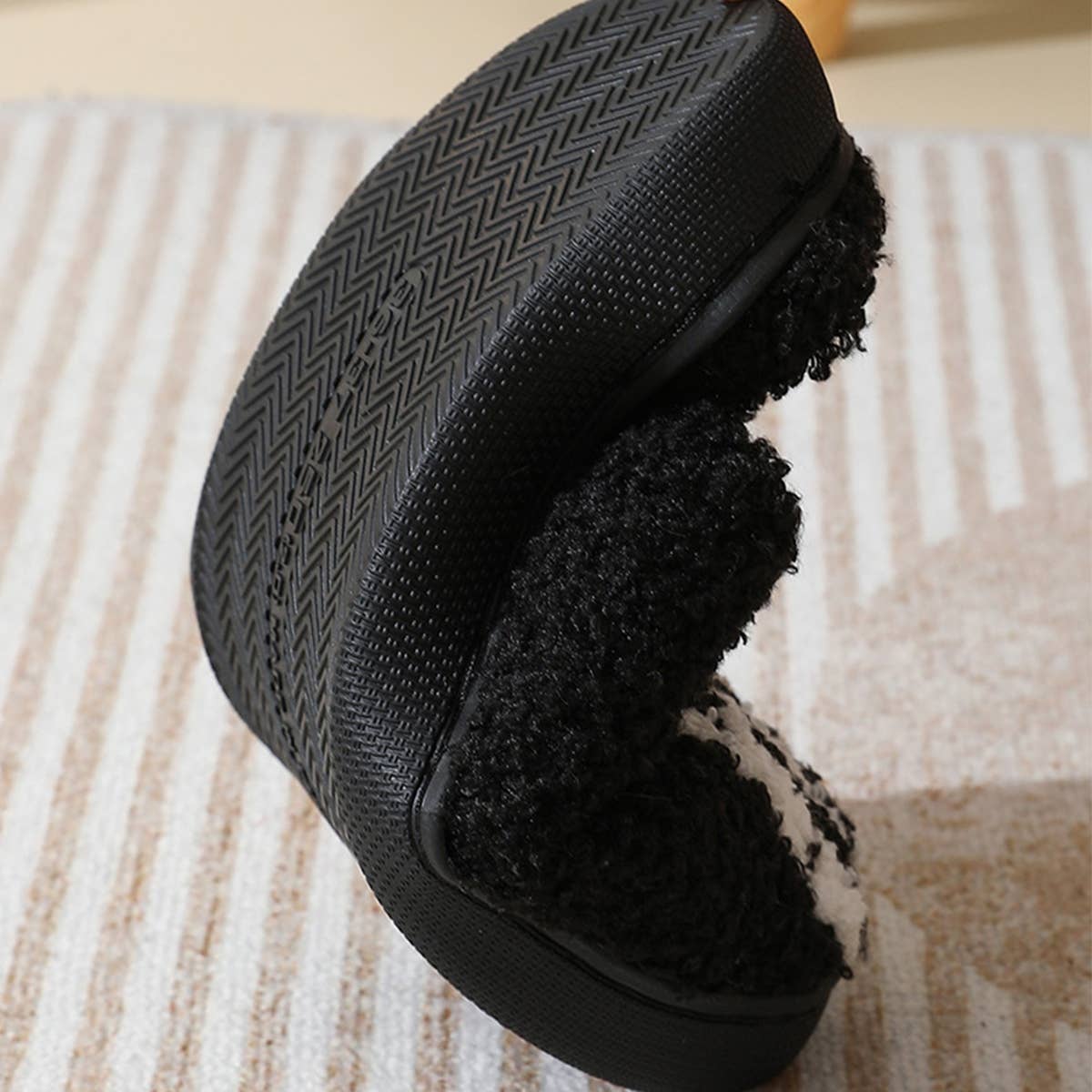 HALLOWEEN SKELETON HAND COTTON SLIPPERS