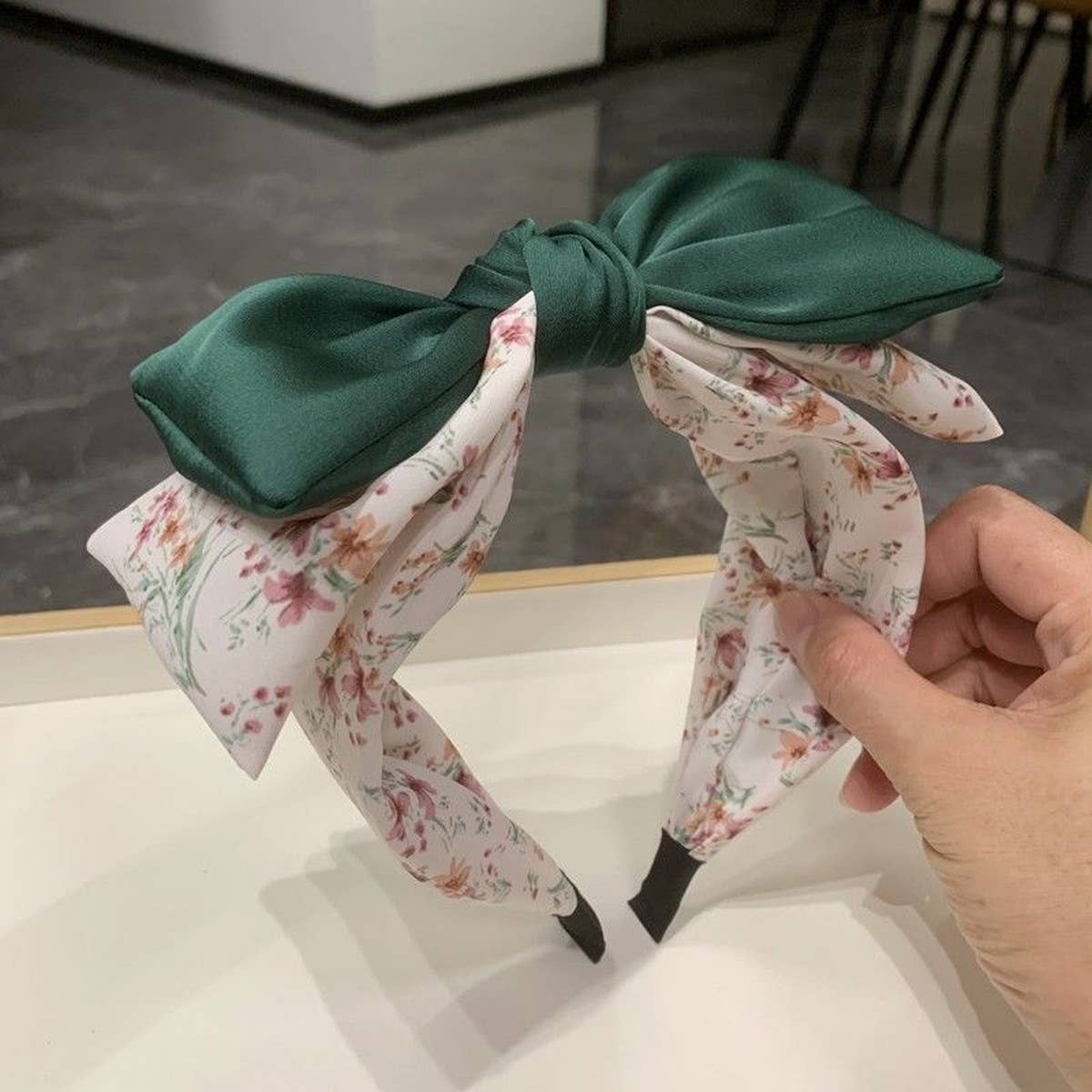 SIMPLE AND FRESH CONTRAST COLOR BOW HEADBAND