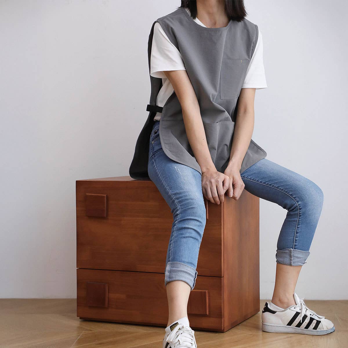 Waterproof Short Linen Aprons with pockets