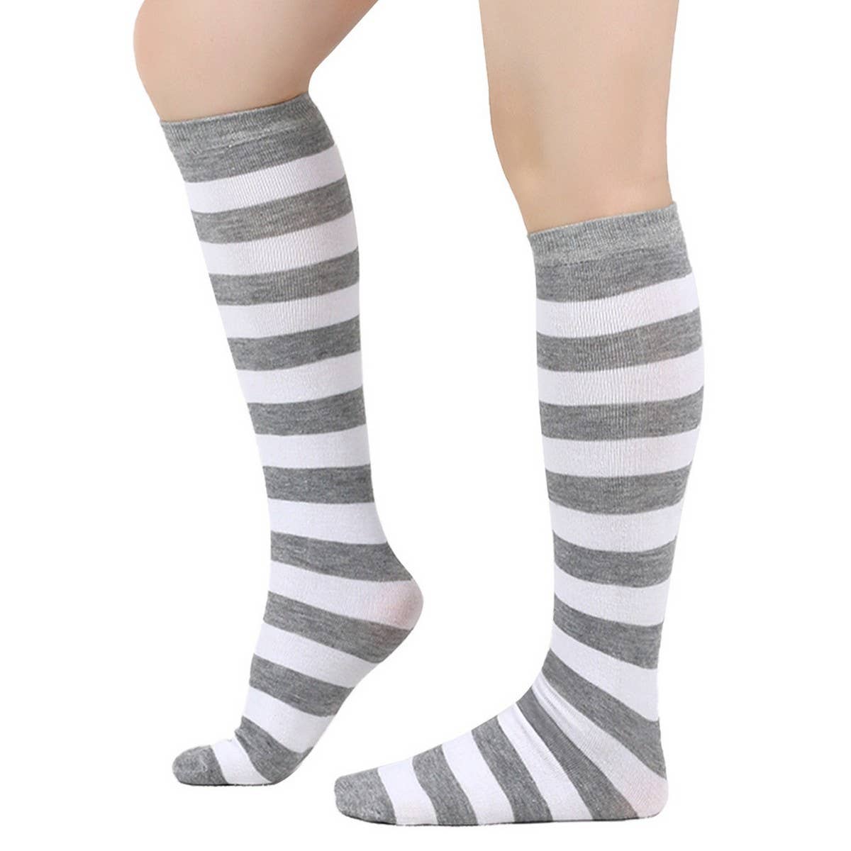 CWMM10060_STRIPED KNEE-HIGH SOCKS FOR CHRISTMAS