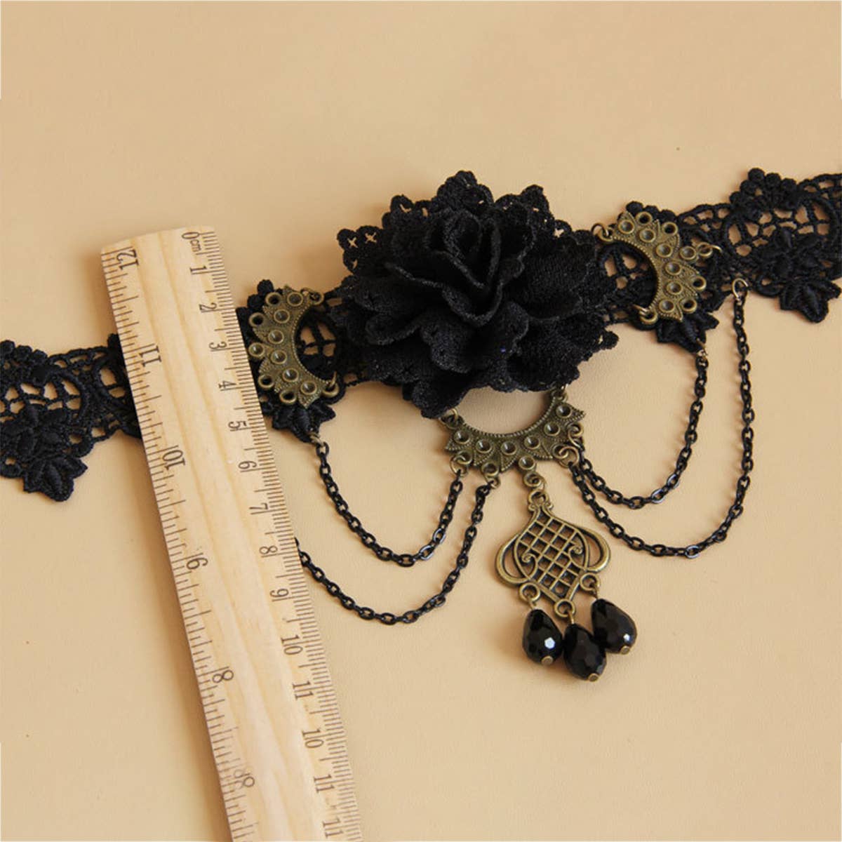HALLOWEEN FLOWER CRYSTAL LACE SHORT NECKLACE COLLAR