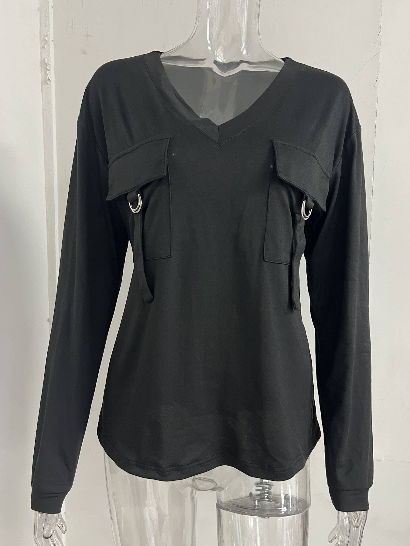 V-neck solid-color pocket long-sleeved top