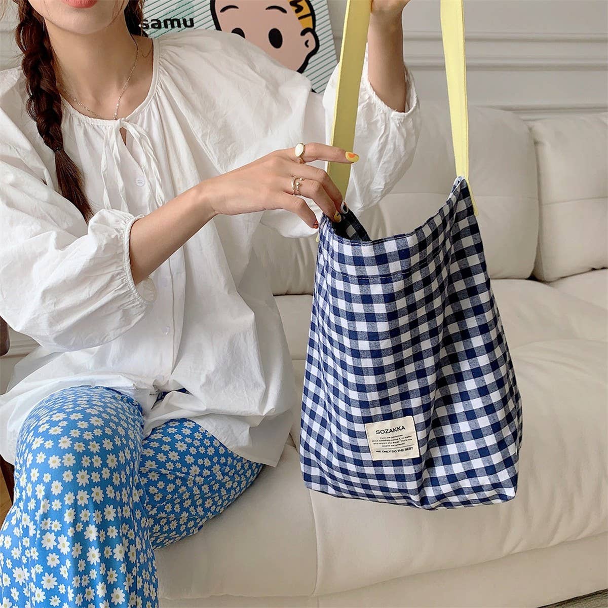 CWAB3908_CONTRAST CHECK CANVAS SHOULDER TOTE BAG