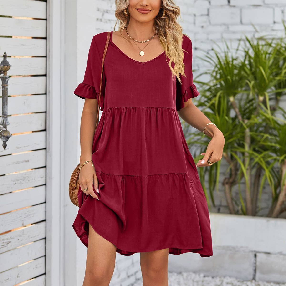 V-neck doll outfit three-layer pleated dress