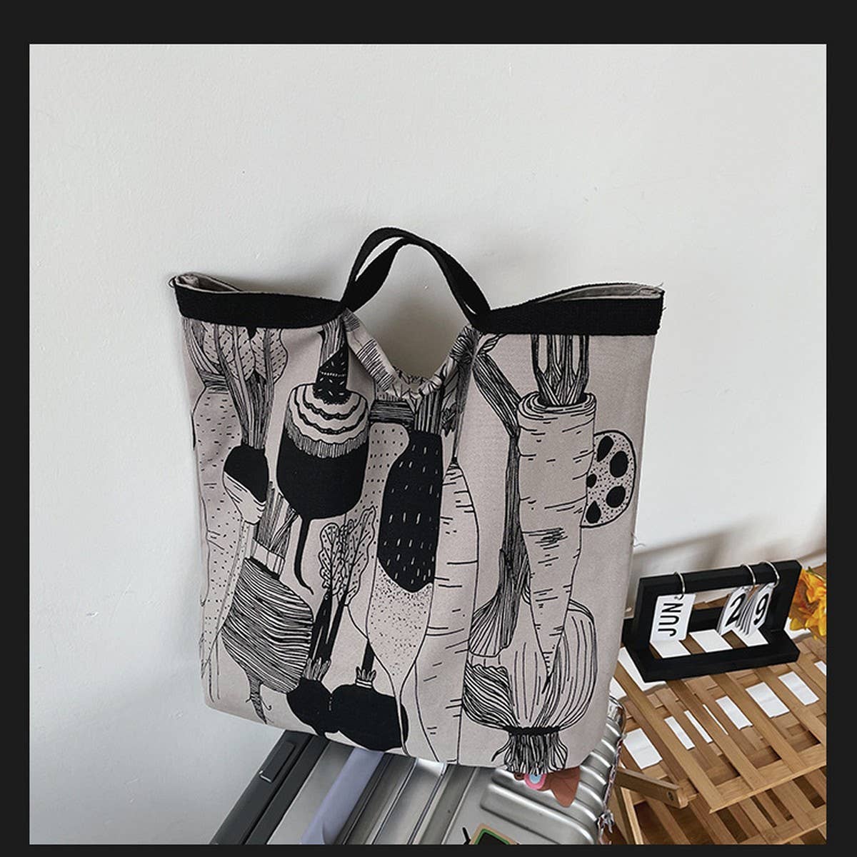 LETTER EMBROIDERED LARGE CAPACITY CANVAS TOTE BAG_CWAB1682