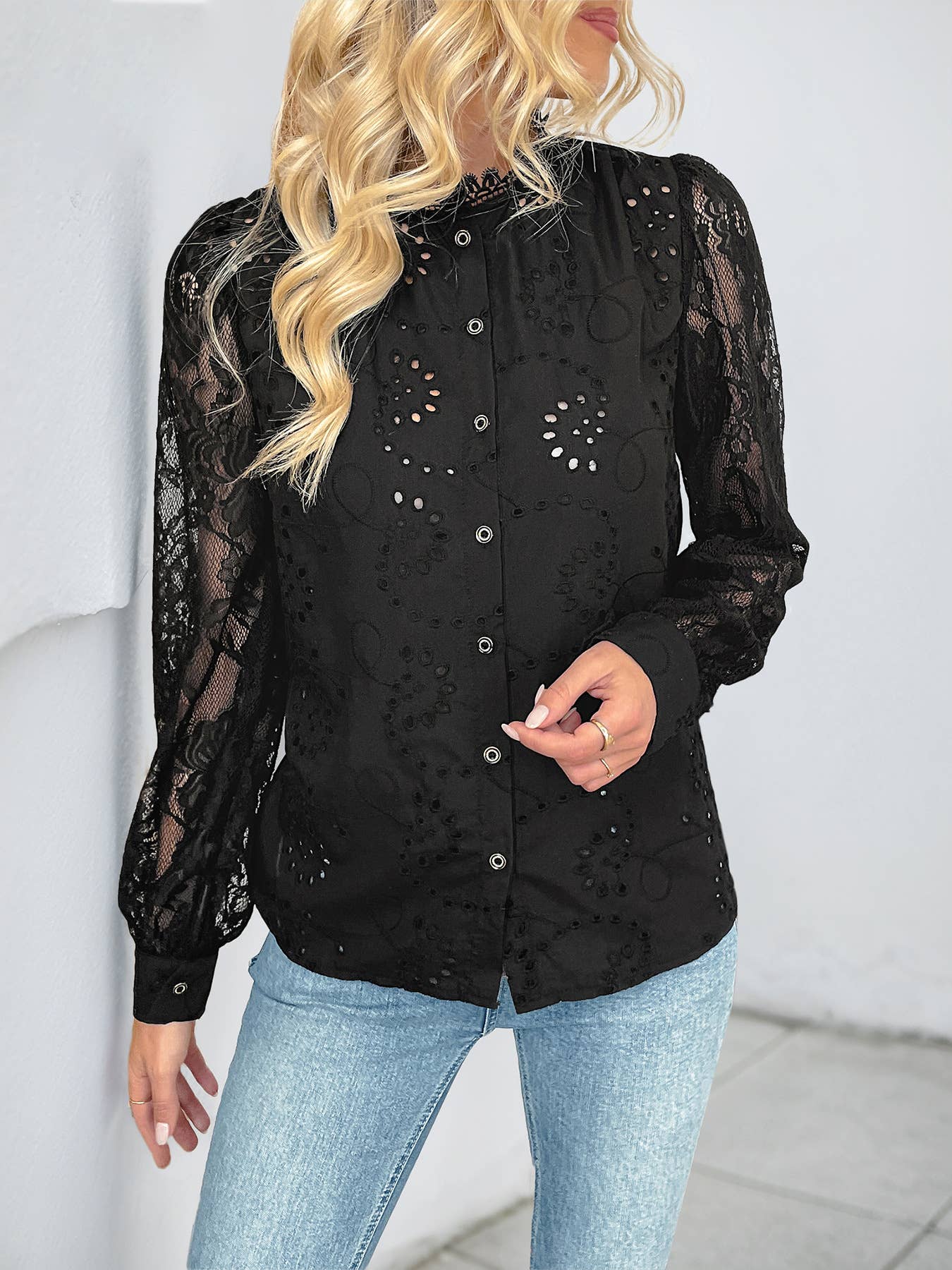 Solid-color,elegant and hollowed-out lace shirt