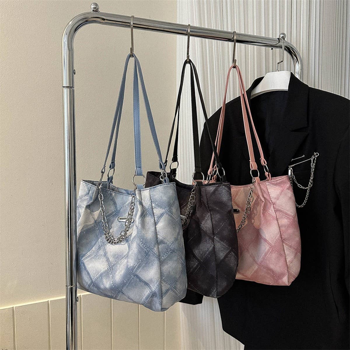 NEW COMMUTER SIMPLE PERSONALITY SHOULDER BAG_CWAB3309