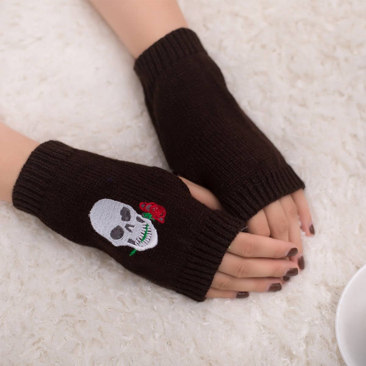 CWAG00534_HALLOWEEN EMBROIDERED FINGERLESS GLOVES