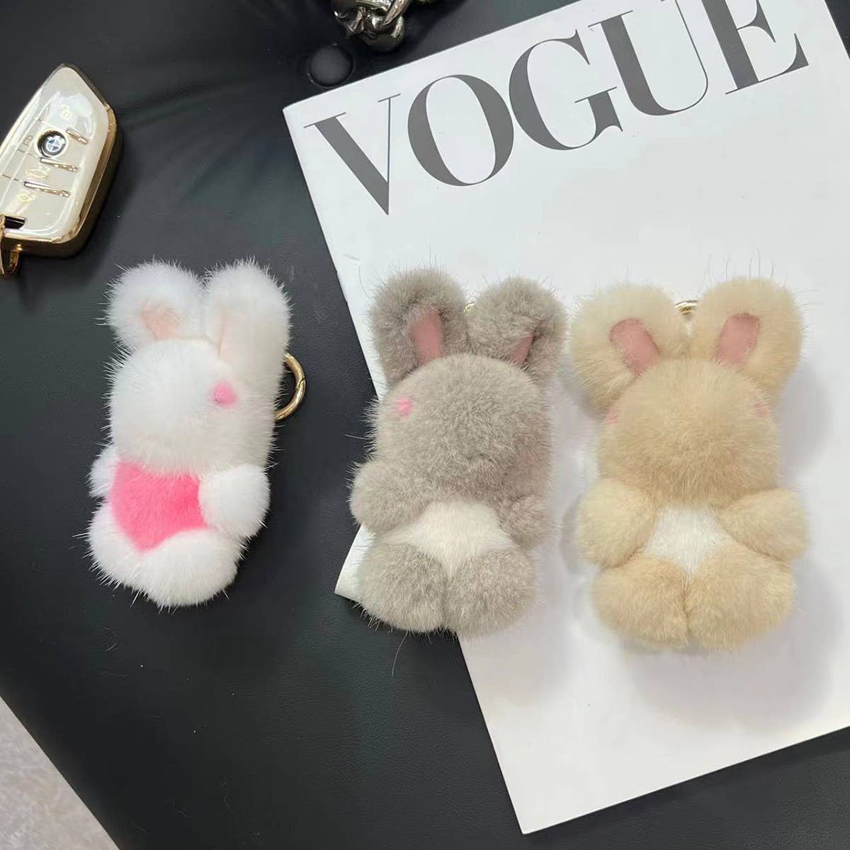 PLUSH CUTE RABBIT PENDANT FUR CAR KEYCHAIN_CWMM2604